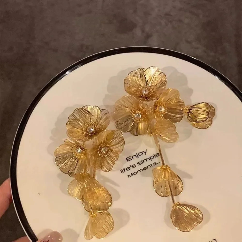 3/$20 Gold Intricate Detail Chandelier Flower Dangling Drop Earrings